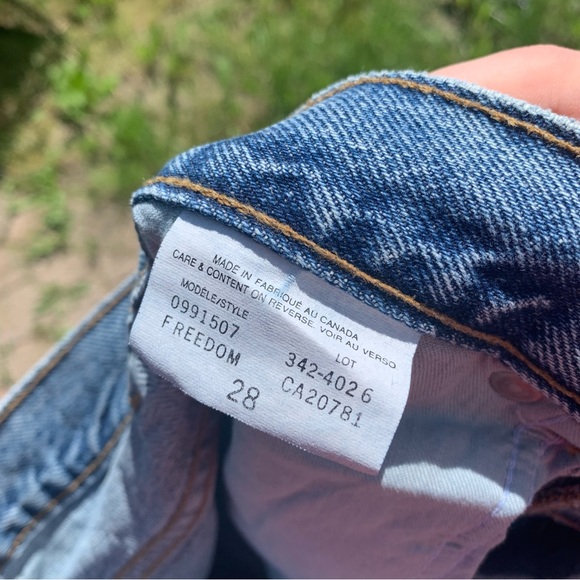 BNWT Vintage Tommy Hilfiger Jeans Relaxed Fit - Picture 5 of 5